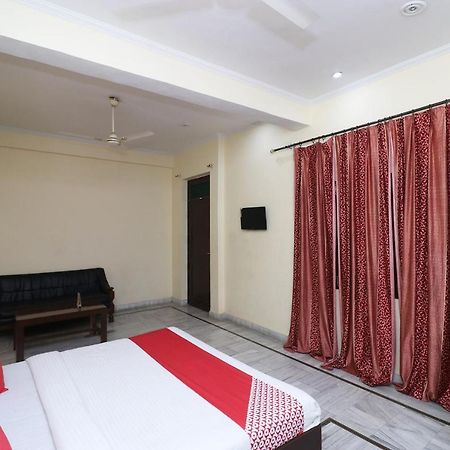 Oyo Hotel Ayaan Bareilly Exteriér fotografie